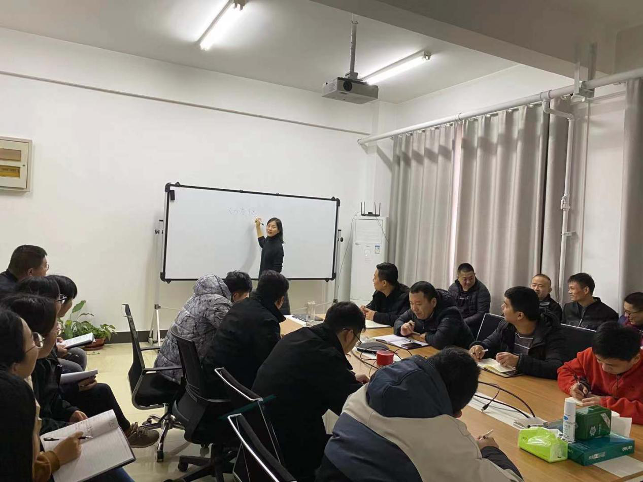北京思路智园科技有限公司组织员工内部培训
