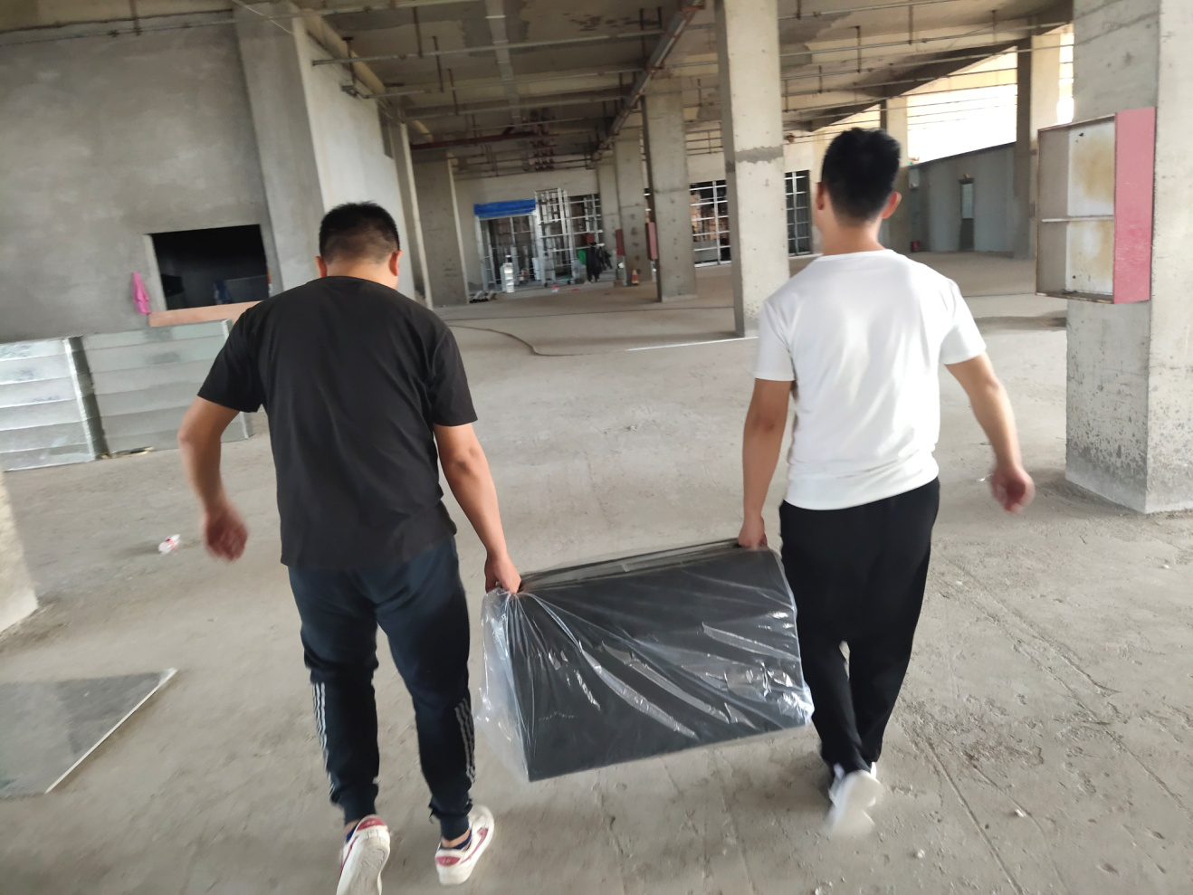 向高温下奋战在一线的同事们致敬 ——北京思路资源科技有限公司